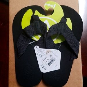 Women's size 5 Reef Flip flops